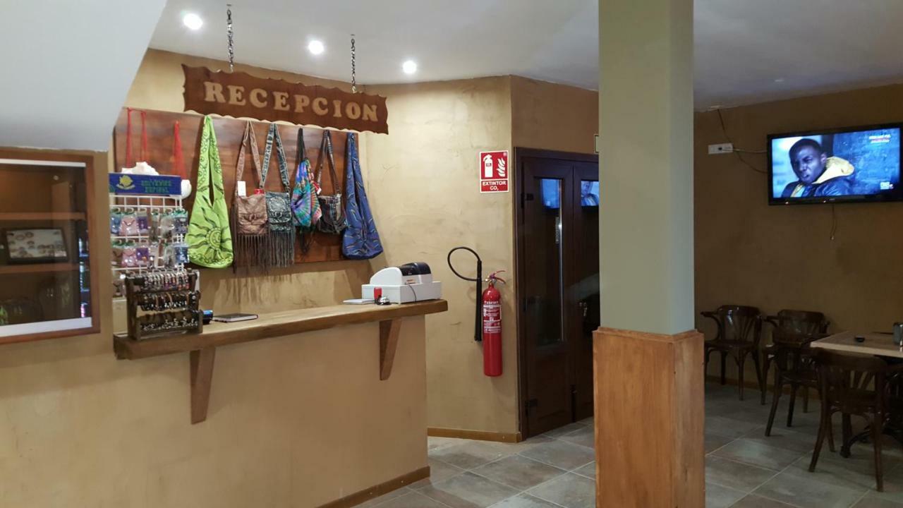 La Posada Del Druida Foncebadon Bagian luar foto