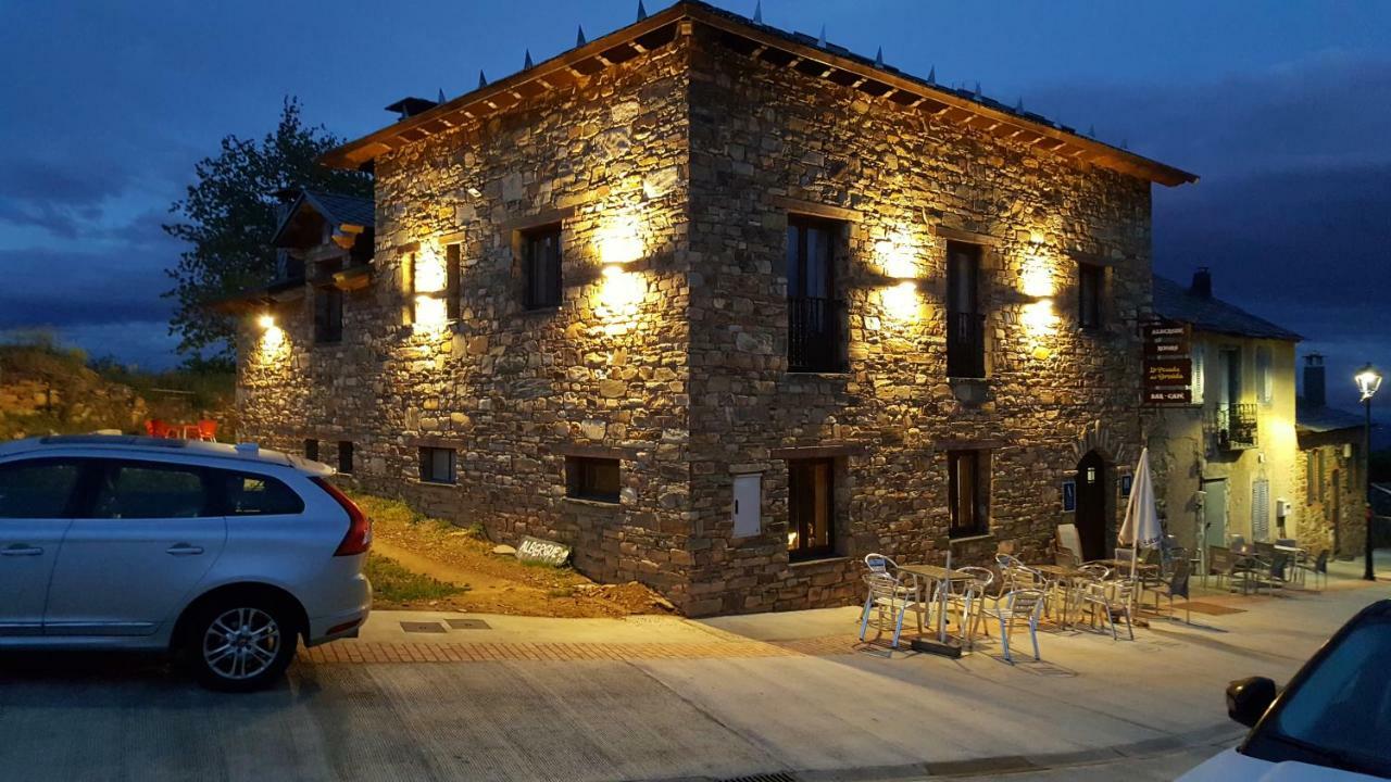 La Posada Del Druida Foncebadon Bagian luar foto